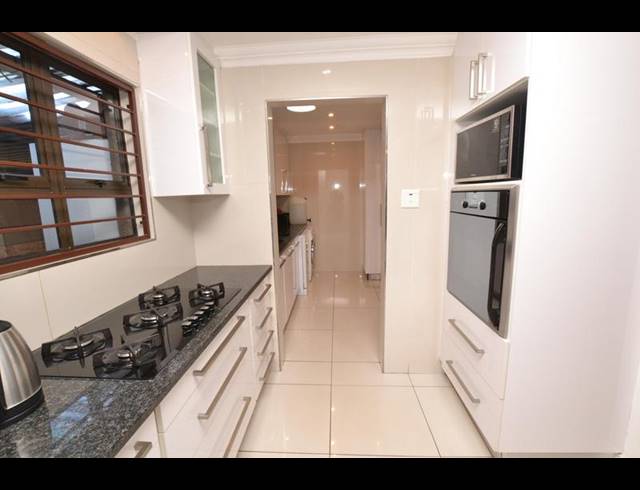 3 BEDROOM HOUSE FOR SALE IN HEUWELOORD